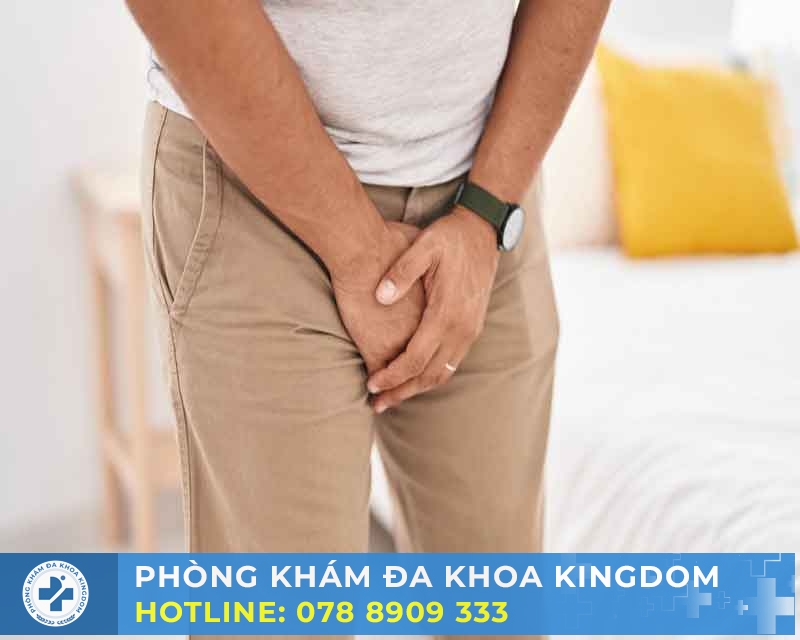 Triệu chứng và tác động của hẹp bao quy đầu ở người lớn đối với sức khỏe