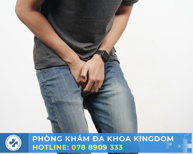 Tự thực hiện tuột bao quy đầu tiềm ẩn nhiều rủi ro